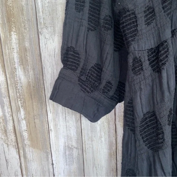 Umgee Babydoll Black Dot Blouse - Picture 4 of 6